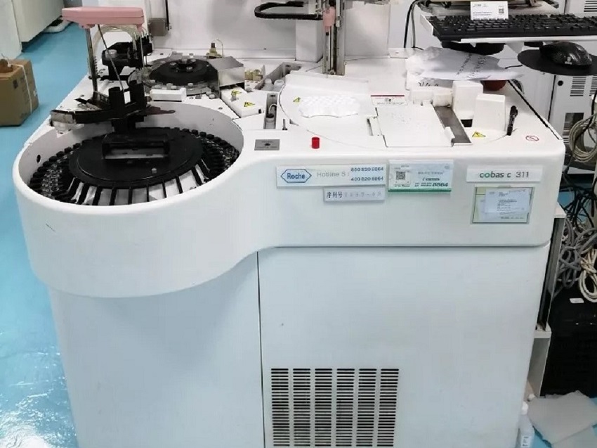 水思源檢驗(yàn)科純水設(shè)備