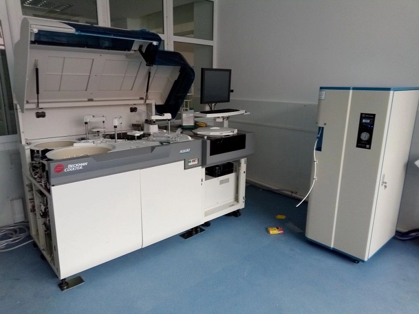 水思源檢驗(yàn)科純水設(shè)備