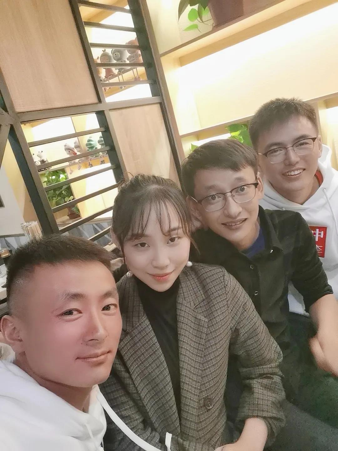 水思源——優(yōu)秀團隊經(jīng)理“蓉姐”