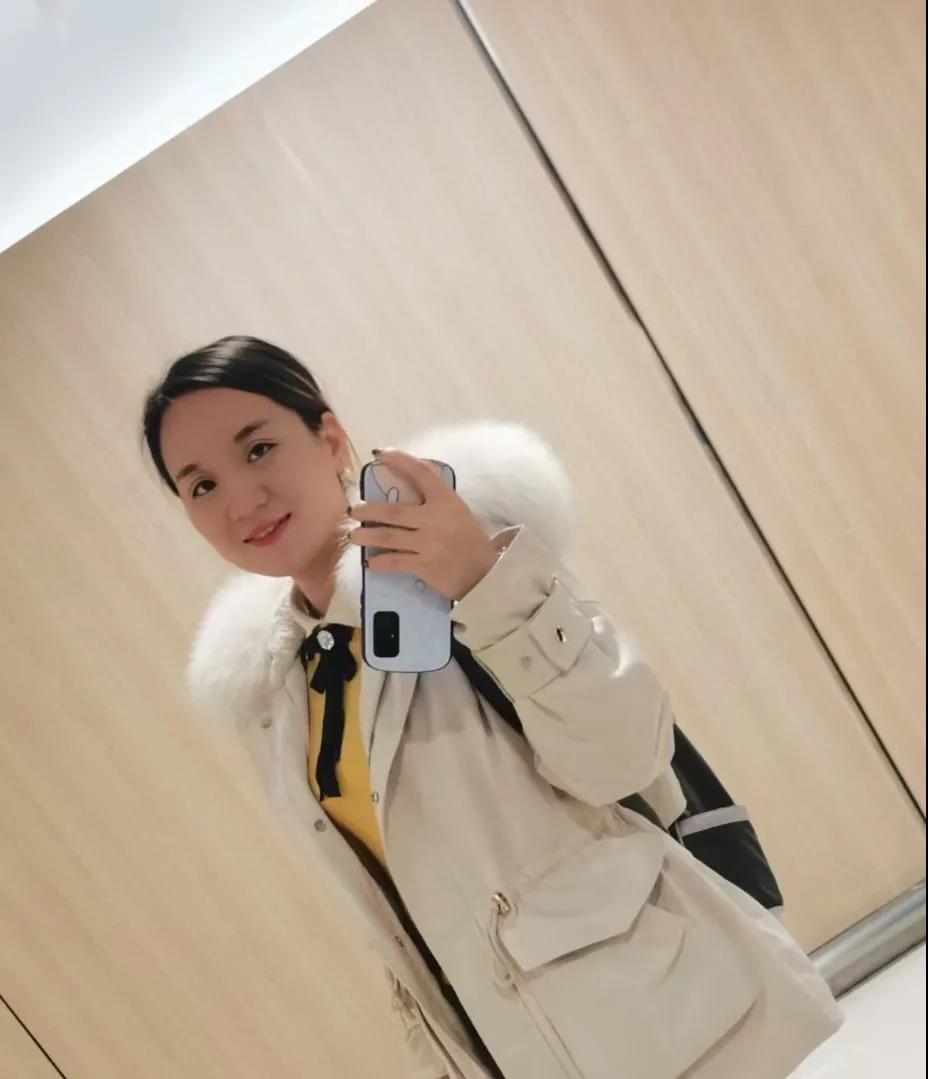 水思源——優(yōu)秀團隊經(jīng)理“蓉姐”