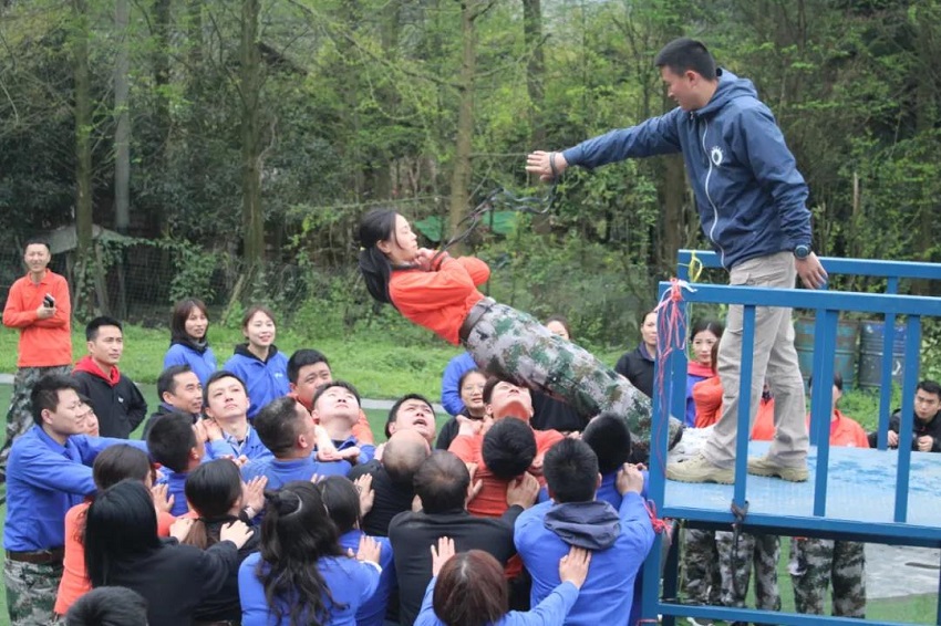 水思源——熔煉團隊、拓展未來！